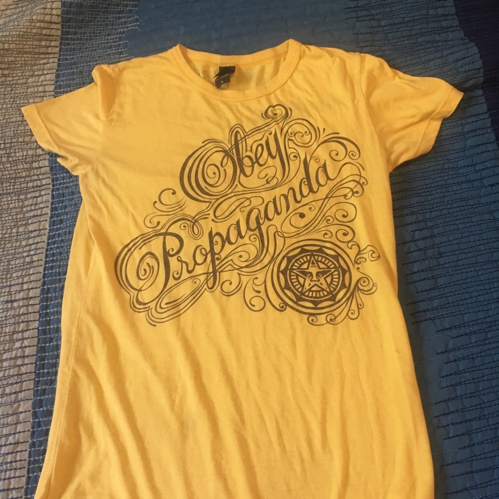 Women’s obey shirt